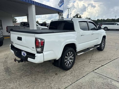 Used 2022 Toyota Tacoma Limited AWD/4WD image 7