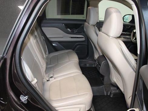 Used 2023 Lincoln Corsair Reserve w/ Jet Appearance Package AWD/4WD image 32