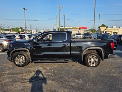 Used 2022 GMC Sierra 1500 SLE w/ X31 Off-Road Package AWD/4WD image 4