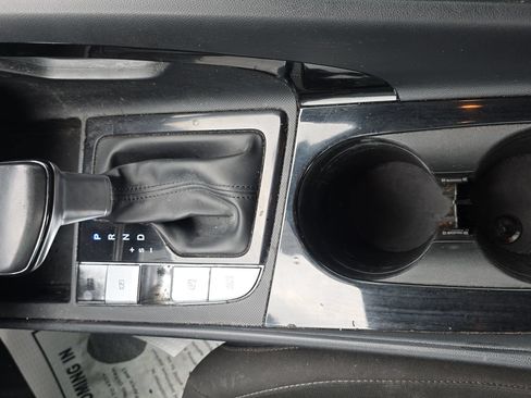 Used 2021 Hyundai Elantra SEL FWD image 13