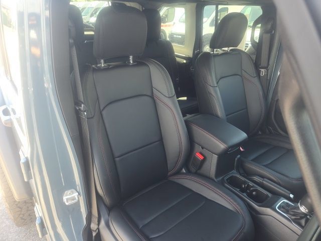 Used 2026 Jeep Wrangler Unlimited Rubicon 392 w/ Quick Order Package 27X Moab AWD/4WD image 21
