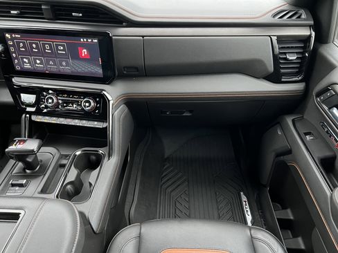 Used 2022 GMC Sierra 1500 AT4 w/ AT4 Premium Package image 31