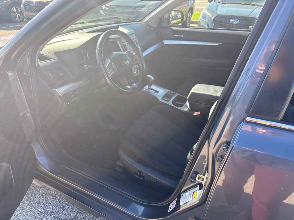 Used 2014 Subaru Outback 2.5i Premium AWD/4WD image 14