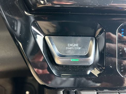 Used 2024 GMC Sierra 2500 AT4 w/ AT4 Premium Plus Package AWD/4WD image 24