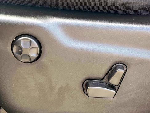 Certified 2022 Jeep Grand Cherokee Limited image 17