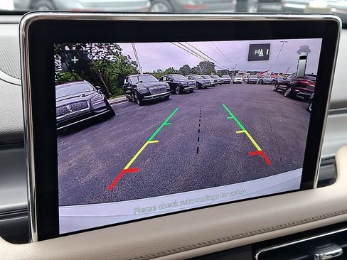 Certified 2024 Lincoln Aviator AWD w/ Premium Package image 21