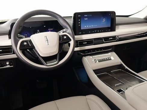 New 2026 Lincoln Aviator Reserve RWD image 2