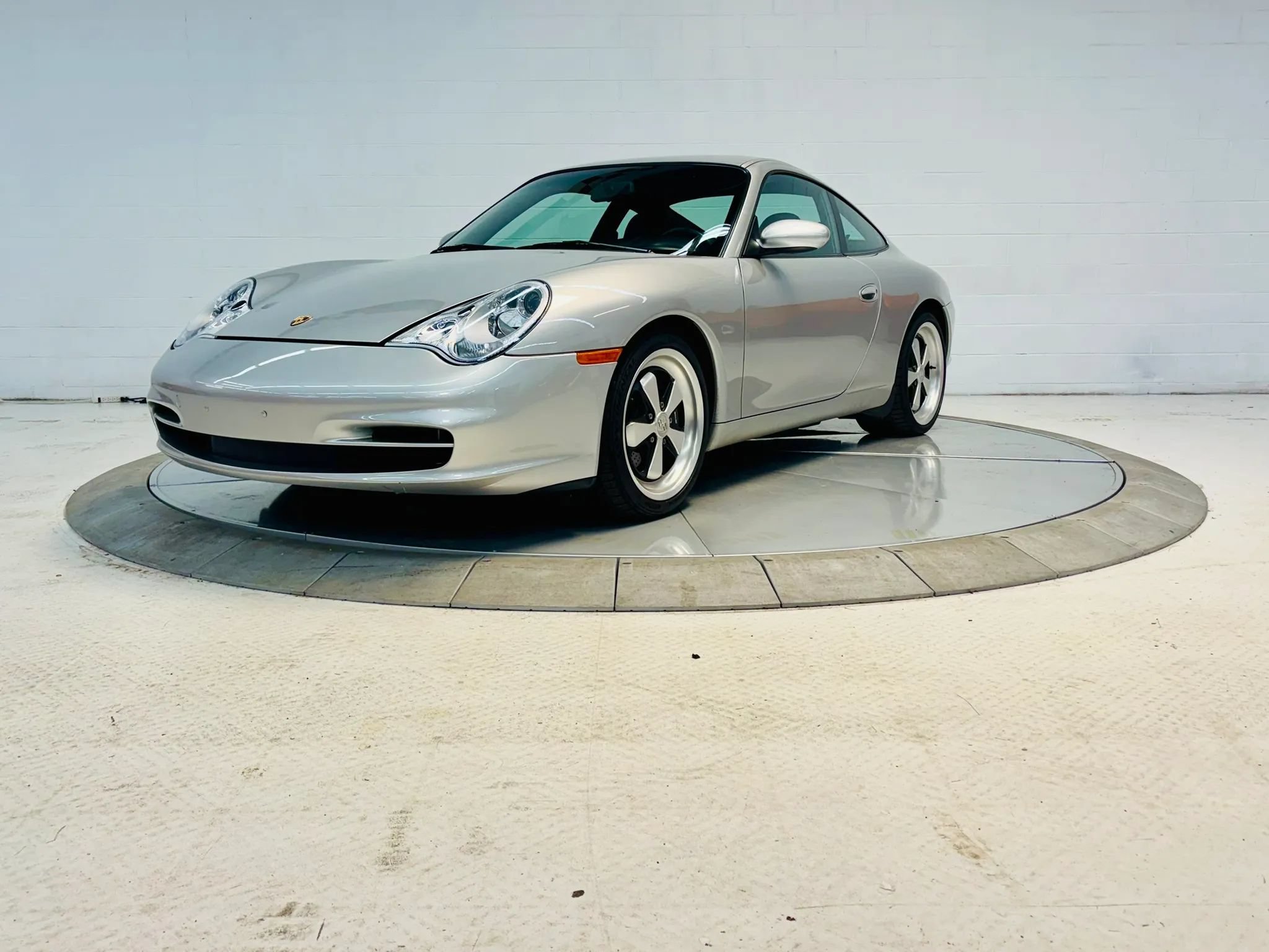 Used 2002 Porsche 911 GT3 RS image 9