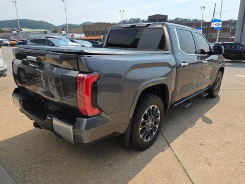 Used 2024 Toyota Tundra Limited AWD/4WD image 7