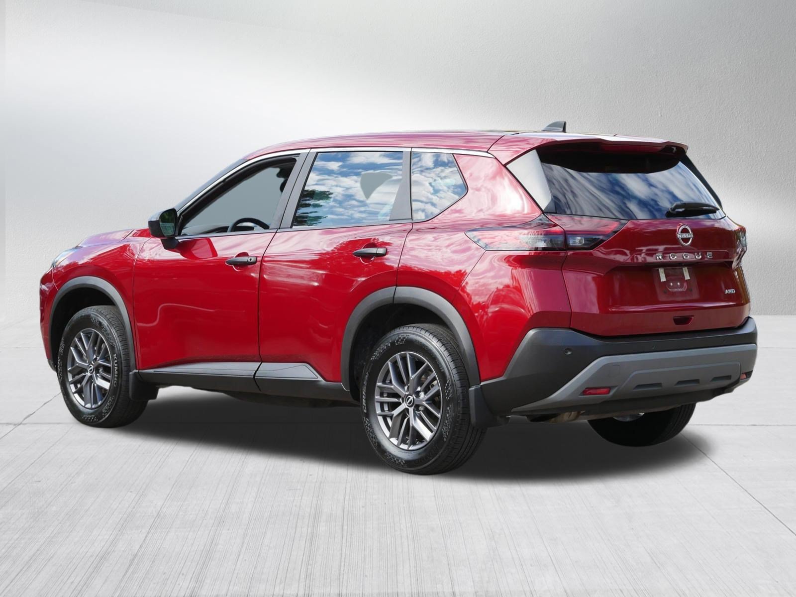 Certified 2023 Nissan Rogue S AWD/4WD image 5