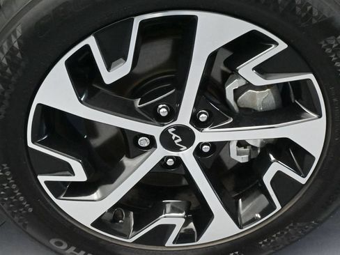 Used 2025 Kia Sportage EX FWD image 45