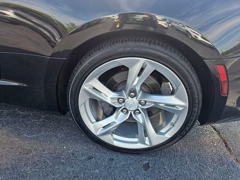 Used 2020 Chevrolet Camaro SS RWD image 12