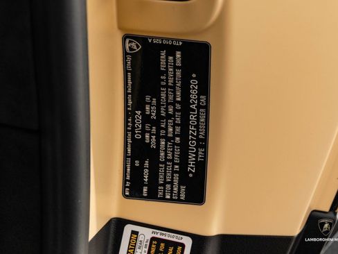 Used 2024 Lamborghini Huracan Sterrato image 65