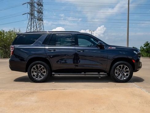 Used 2023 Chevrolet Tahoe Z71 w/ Luxury Package AWD/4WD image 4