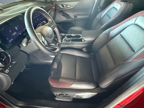 Used 2025 Chevrolet Equinox RS w/ Safety and Technology Package image 4