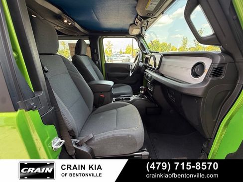 Used 2025 Jeep Wrangler Sport AWD/4WD image 28
