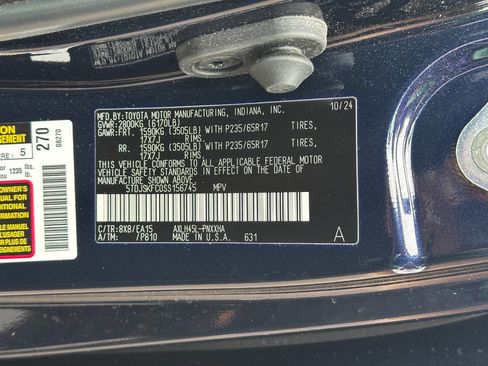 Used 2025 Toyota Sienna XLE image 6