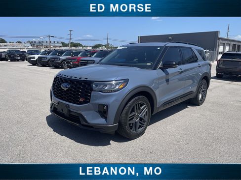 Certified 2025 Ford Explorer ST AWD/4WD image 4