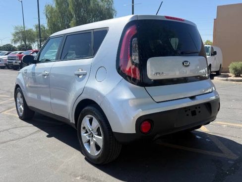 Used 2019 Kia Soul FWD image 5