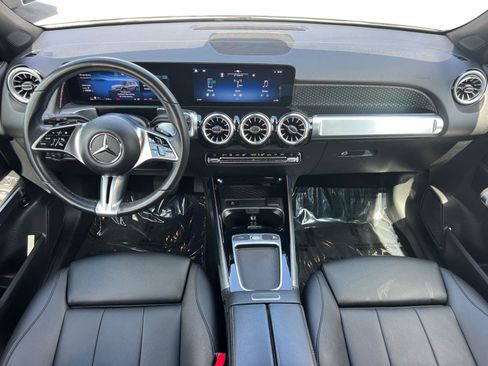 Used 2024 Mercedes-Benz GLB 250 image 23