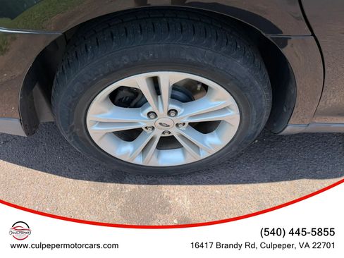 Used 2015 Ford Taurus SEL w/ Equipment Group 201A FWD image 26