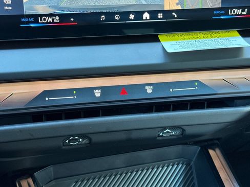 Used 2026 BMW X3 xDrive30 w/ Premium Package image 24