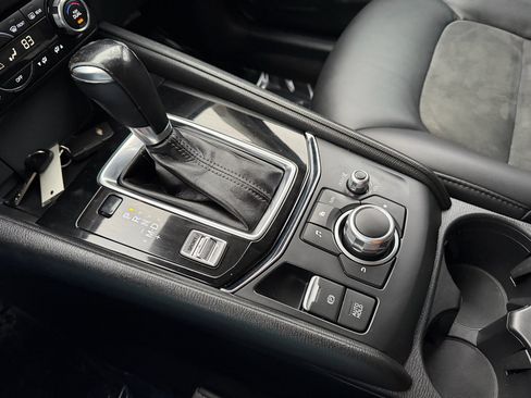 Used 2017 MAZDA CX-5 Touring image 14