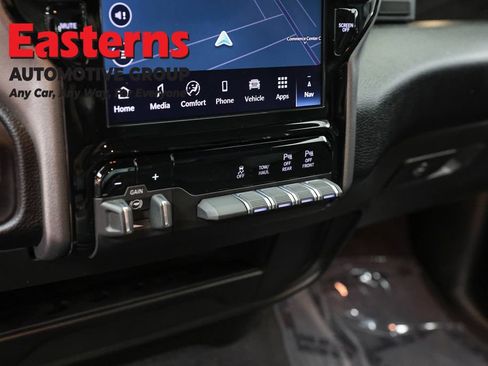 Used 2025 RAM 2500 Big Horn AWD/4WD image 20