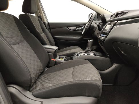Used 2019 Nissan Rogue Sport SV w/ Technology Package FWD image 21