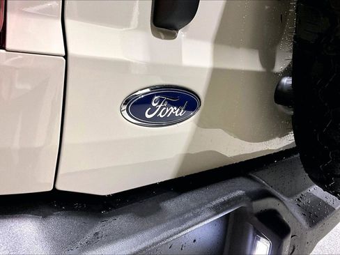 New 2025 Ford Bronco Big Bend image 9