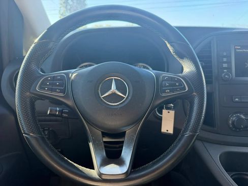 Used 2021 Mercedes-Benz Metris Passenger image 18