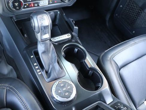 Used 2025 Ford Bronco Badlands AWD/4WD image 25