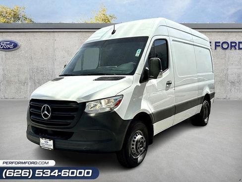 Used 2021 Mercedes-Benz Sprinter 3500 image 1