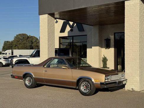 Used 1986 Chevrolet El Camino V8 image 1