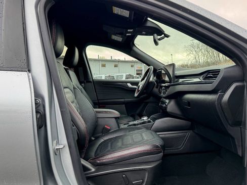Used 2023 Ford Escape ST-Line Elite w/ Premium Technology Package AWD/4WD image 12