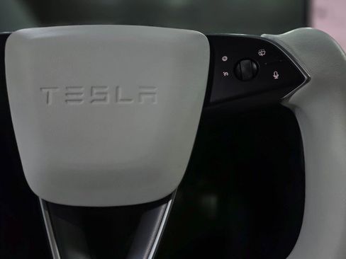 Used 2024 Tesla Model 3 Performance image 28