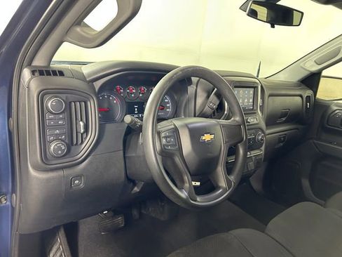 Used 2020 Chevrolet Silverado 1500 Custom w/ Custom Value Package image 14