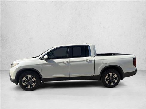 Used 2018 Honda Ridgeline RTL image 2