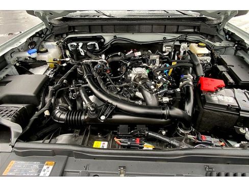 Used 2023 Ford Bronco Badlands AWD/4WD image 12