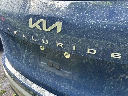 Used 2023 Kia Telluride S AWD/4WD image 8