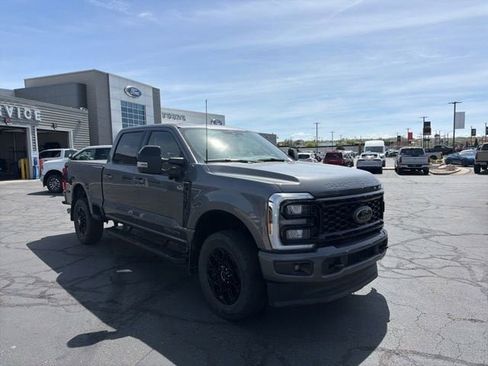 Used 2025 Ford F350 Lariat w/ Black Appearance Package AWD/4WD image 1