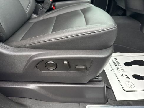 Used 2026 GMC Sierra 1500 SLT AWD/4WD image 39