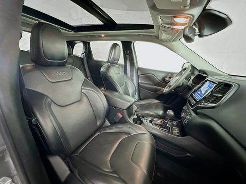 Used 2022 Jeep Cherokee Limited image 32