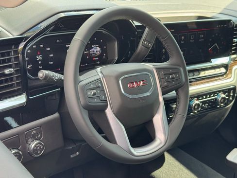 New 2026 GMC Sierra 1500 Elevation w/ LPO, Elevation Black Package image 16