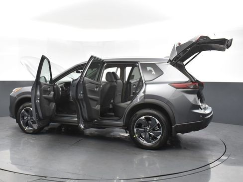 New 2026 Nissan Rogue SV w/ SV Premium Package image 37