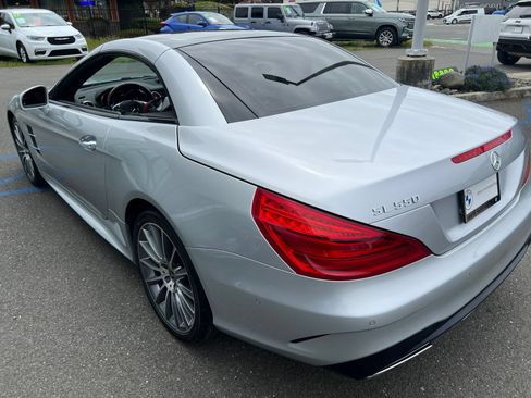 Used 2019 Mercedes-Benz SL 550 image 11