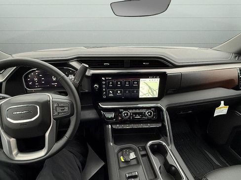 New 2026 GMC Sierra 3500 Denali w/ Denali Reserve Package image 10