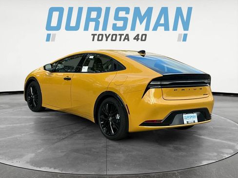 New 2026 Toyota Prius Plug-In Hybrid image 4