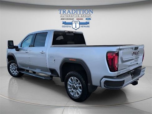 Used 2021 GMC Sierra 2500 Denali w/ Denali Ultimate Package image 3