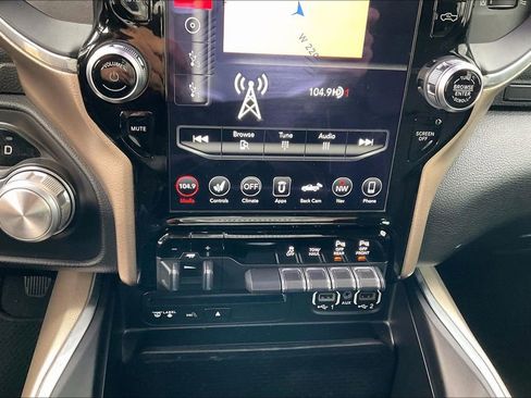 Used 2019 RAM 2500 Laramie image 32